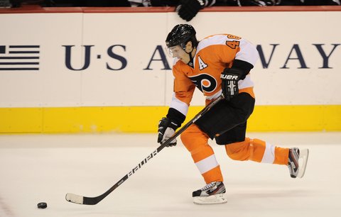 Daniel Briere v dresu Flyers.