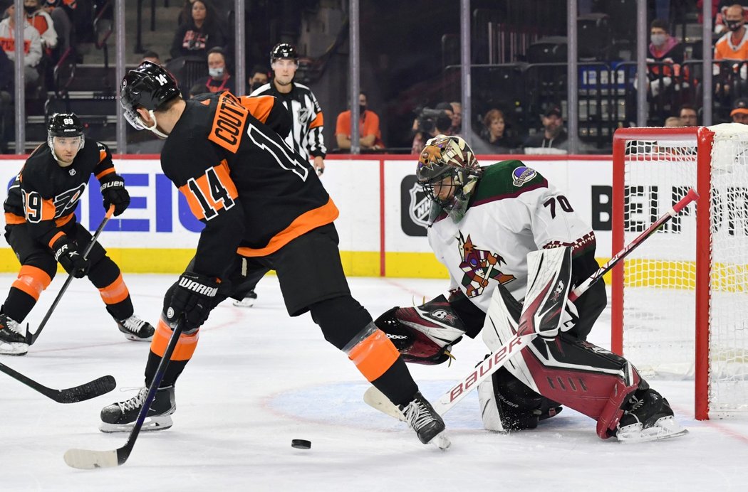 Karel Vejmelka na ledě Flyers pochytal 31 střel, dostal dva góly