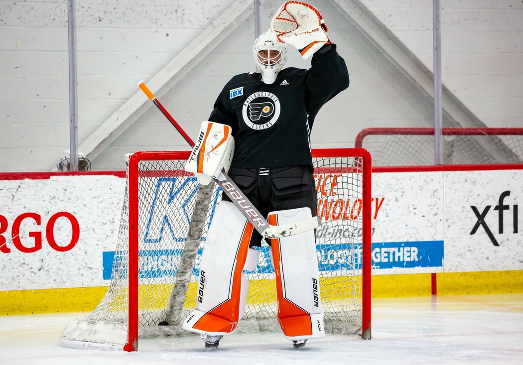 Ruský brankář Ivan Fedotov se po letech komplikací připojil k týmu Philadelphie