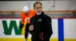 Pořádná dřina. Kouč John Tortorella dal během svého prvního tréninku ve Philadelphii hráčům zabrat