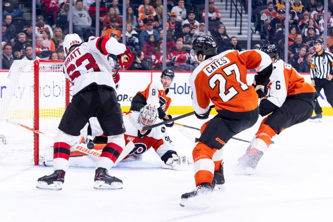 Čtyři čeští gólmani, čtyři výhry! Vladař, Vejmelka i Dostál mezi hvězdami, trefil se Hertl Čtyři čeští gólmani, čtyři výhry! Vladař, Vejmelka i Dostál mezi hvězdami, trefil se Hertl