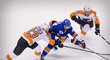 Hokejisté Philadelphie porazili v Torontu i díky jedné asistenci českého útočníka Jakuba Voráčka New York Islanders 5:4 ve druhém prodloužení.