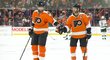 Jakub Voráček a Claude Giroux.