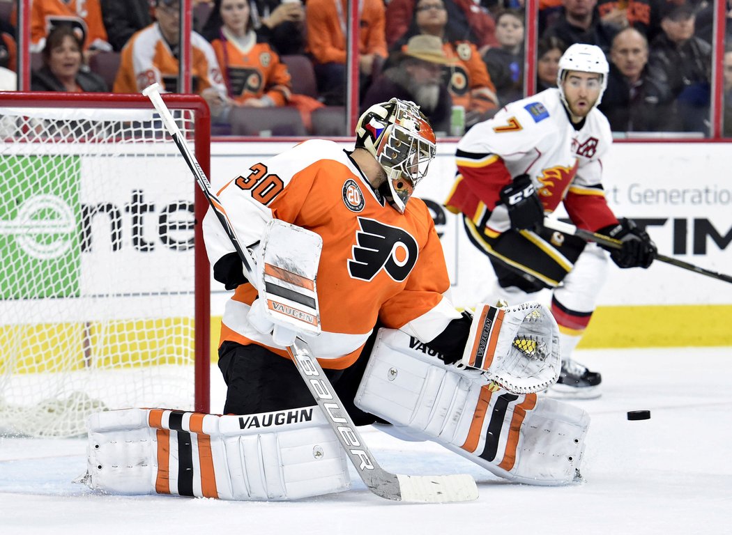 Michal Neuvirth pochytal 29 střel Calgary