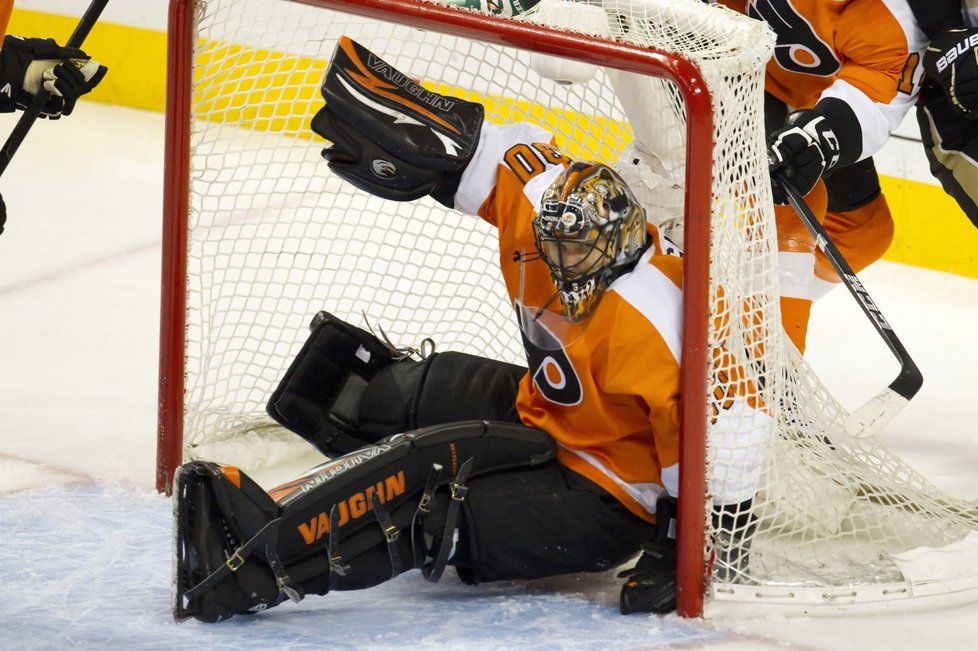 Ilja Bryzgalov příliš často u Flyers neměl svůj den a musel střídat