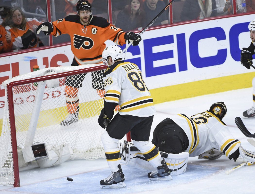 Zkušený obránce Mark Streit rozhodl o výhře nad Bruins