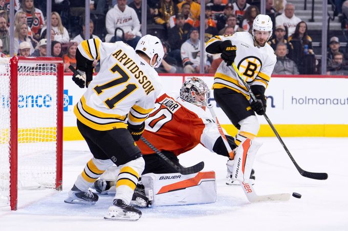 Vladař zastavil Boston, Dobeš u výhry Montrealu. Nečas zase nahrál na dva góly Vladař zastavil Boston, Dobeš u výhry Montrealu. Nečas zase nahrál na dva góly