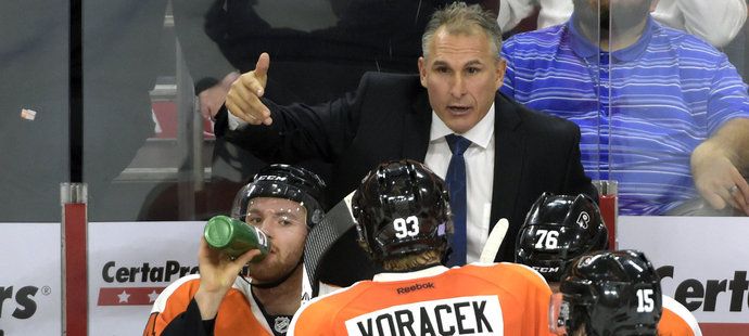 Trenér Craig Berube se nechystá do Philadelphie pořídit bitkaře.