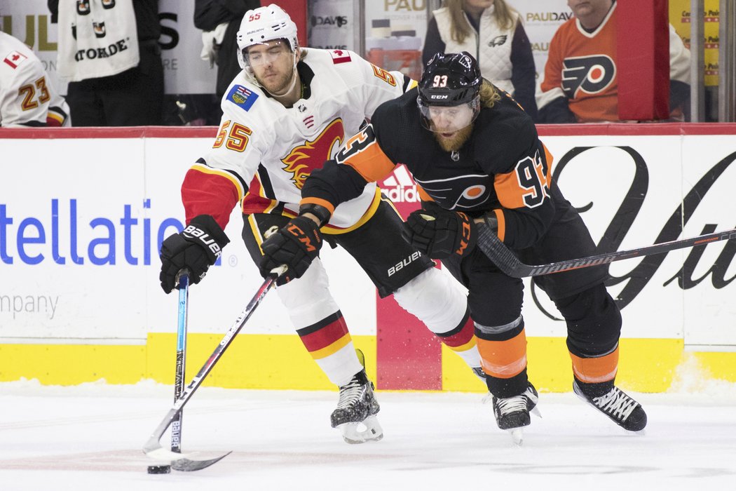 Jakub Voráček proti Calgary čtyřikrát vystřelil na bránu, ale ani jednou neuspěl