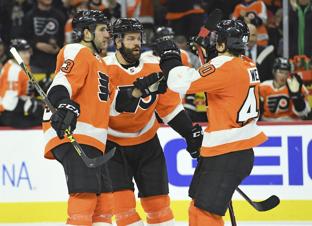 Radko Gudas nahrál na jediný gól Flyers, který dal Jordan Weal