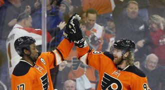 Voráček táhl Flyers za vítězstvím, útočník Michálek v sezoně dohrál