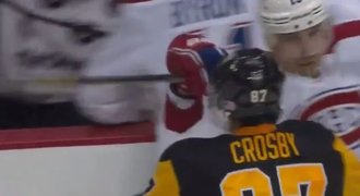 Crosby vyjel na Fleischmanna! Hvězda hloupým faulem oslabila tým