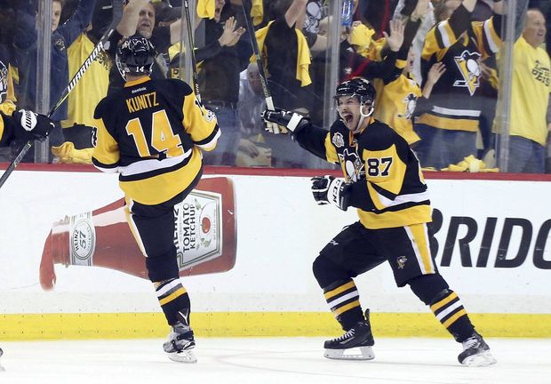 Chris Kunitz vystřelil týmu finále Chris Kunitz vystřelil týmu finále