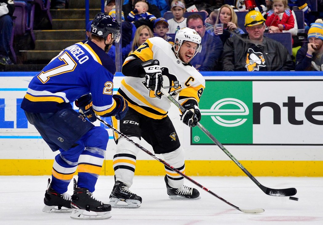 V duelu proti St. Louis zaznamenal Sidney Crosby svůj 400. a 401 gól v NHL