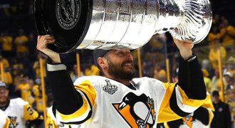 Pohádka. Na play off čekal 36 let a 907 zápasů. Teď má Stanley Cup