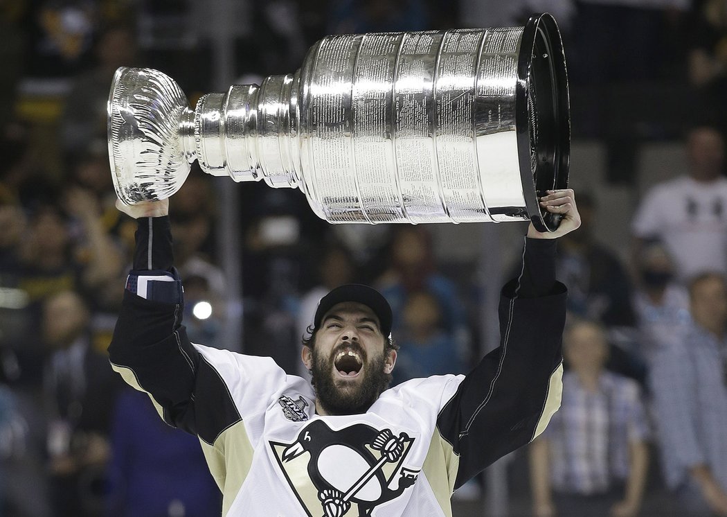 Justin Schultz přišel jako výpomoc před play off z Edmontonu a takhle to nakonec dopadlo