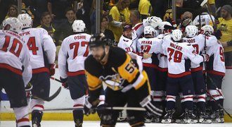 Washington ukončil šampiony z Pittsburghu. Nashville odvrátil konec