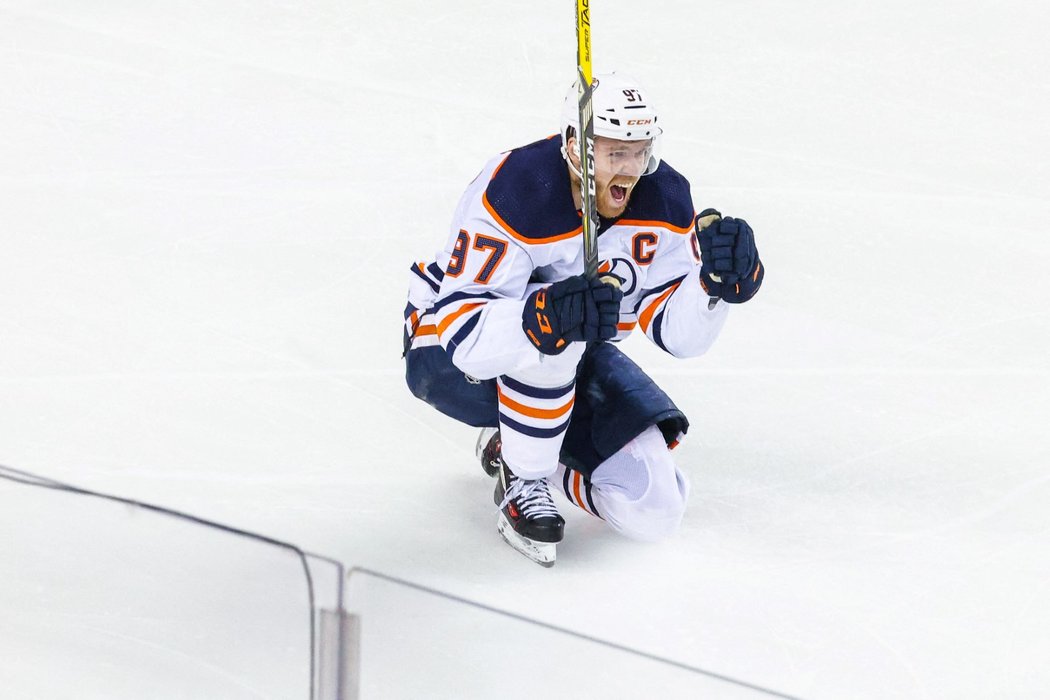 Kapitán Edmontonu Connor McDavid poslal Oilers do finále konference