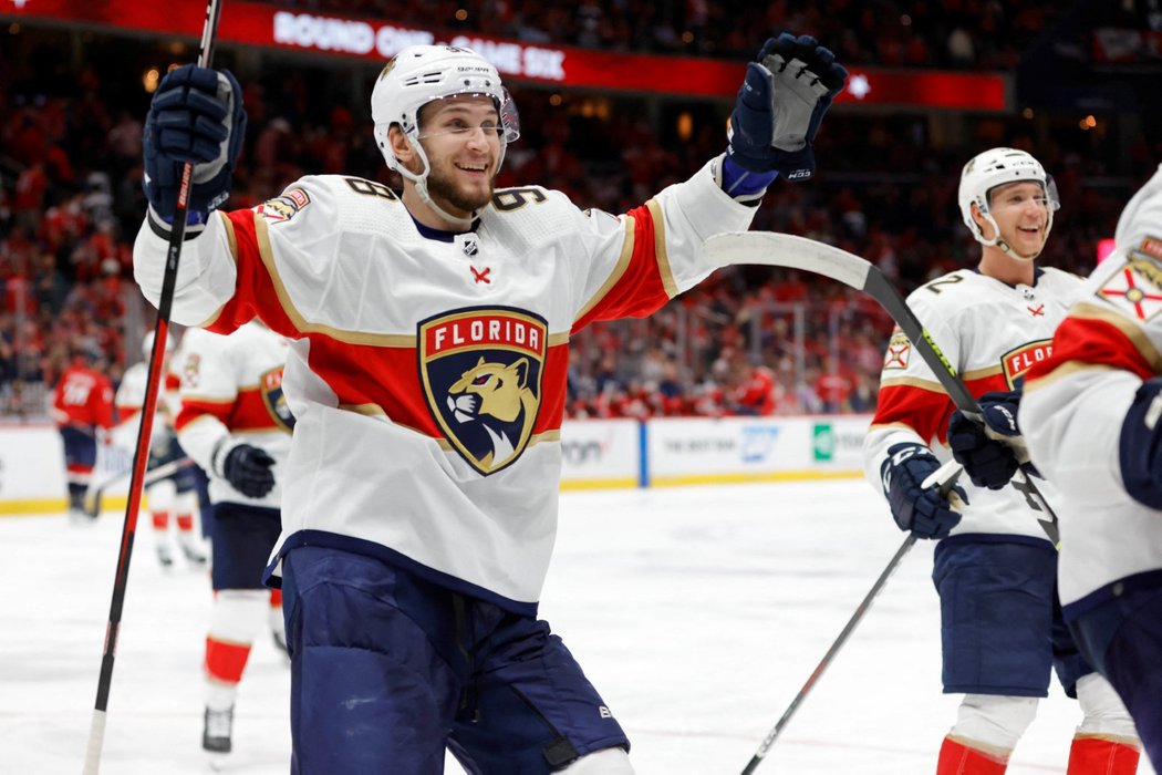 Florida Panthers slaví postup do druhého kola play off NHL