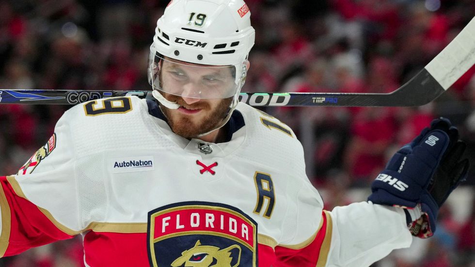 Během jedné sezony se z Matthewa Tkachuka stal ofenzivní lídr Floridy