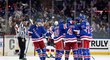 Gólová radost hokejistů New York Rangers