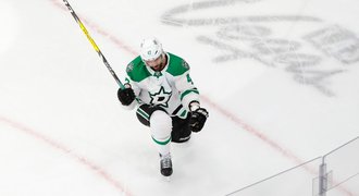 Ďábel zase ožívá. Radulov už nemá praštěné nápady a táhne Dallas