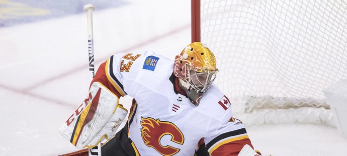 Proti Canucks lapil David Rittich všech 26 střel