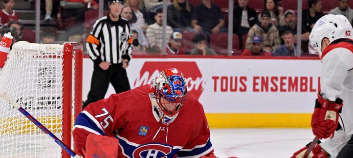 Brankář Jakub Dobeš v přípravě v dresu Montrealu