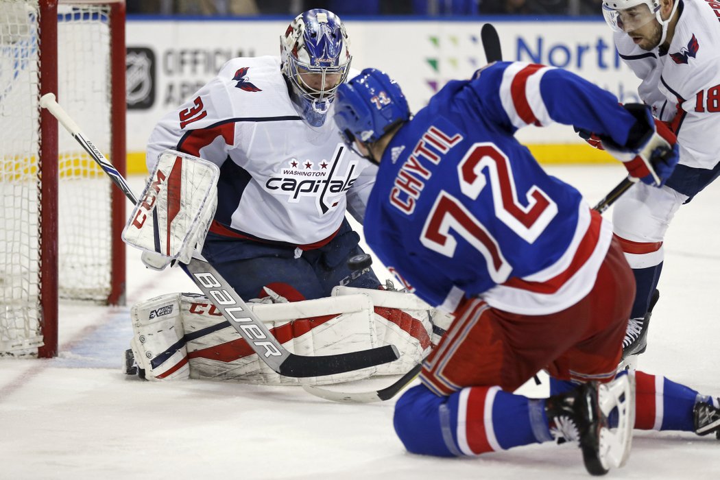 Celkem Filip Chytil vystřelil šestkrát na bránu Capitals