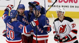 Rangers zahájili sérii s Devils vítězně, Lundqvist vychytal nulu
