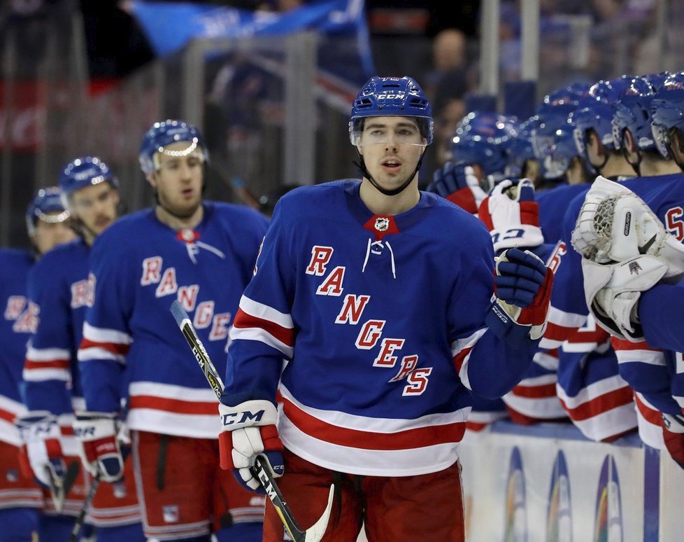 Filip Chytil vstřelil svůj první gól v NHL při pátém startu.