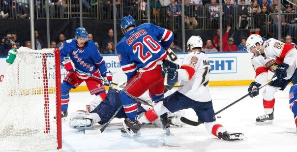 Florida v Madison Square Garden dvakrát smazala jednobrankový náskok soupeře a vyhrála 3:2 po nájezdech