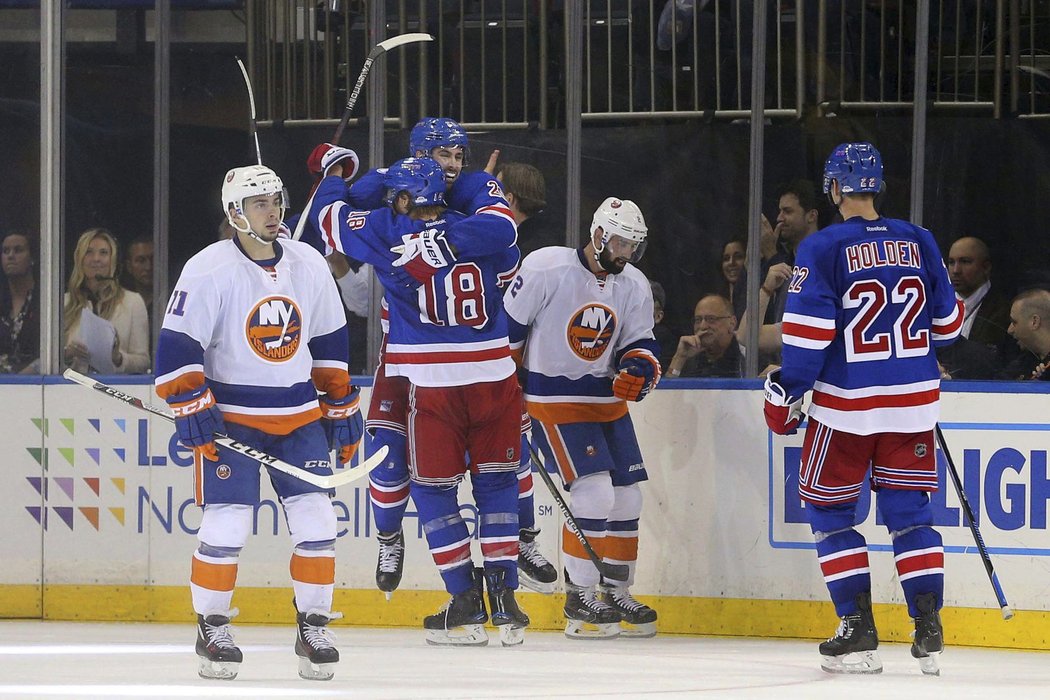 Rangers ovládli derby, Islanders porazili 5:3