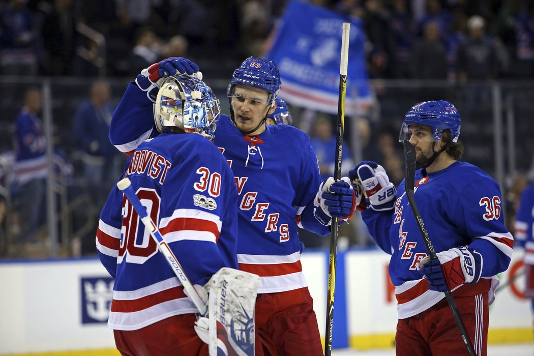 Díky výhře přepisoval Henrik Lundqvist historické tabulky ligy