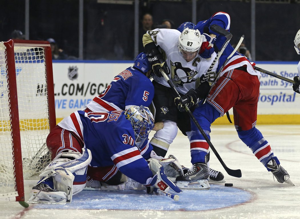 Nikdo z Pittsburghu se neprosadil proti Henriku Lundqvistovi. Ani Sidney Crosby.