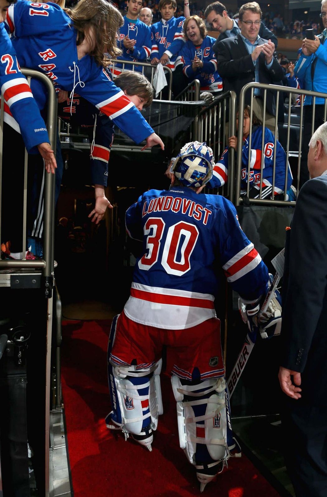 Dle několika zámořských zdrojů Rangers v noci ze středy na čtvrtek konečně odkryjí karty a oznámí, že svou brankářskou legendu Henrika Lundqvista vyplatí ze smlouvy.