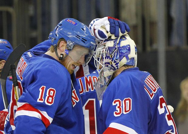 Marc Staal a Henrik Lundqvist Marc Staal a Henrik Lundqvist