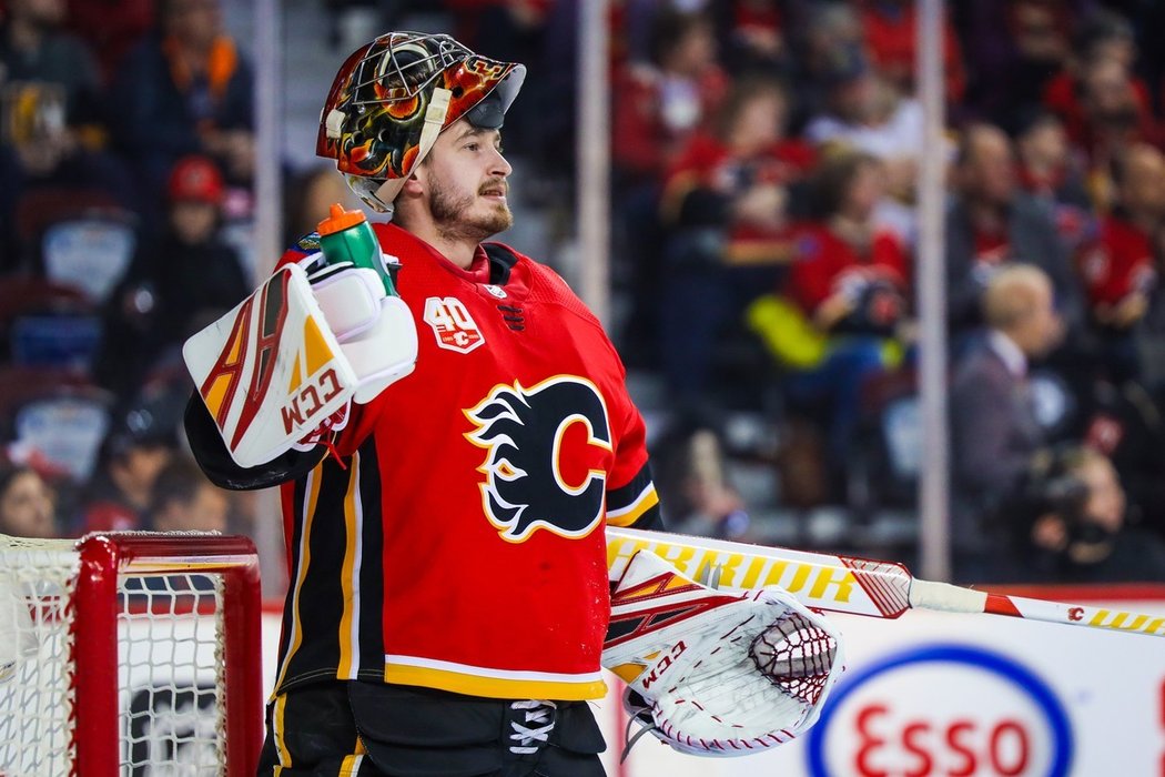 Nad složením gólmanského tandemu v Calgary pro příští sezonu jsou cáry mlhy a dopisovatel Sportsnet Andrew Berkshire má za to, že dojde k nesmírně zajímavému trejdu.