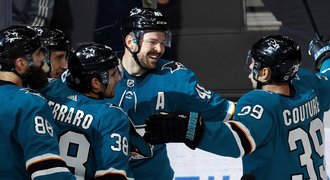 Skvělý Hertl završil hattrick! Palát rozhodl reprízu posledního finále NHL