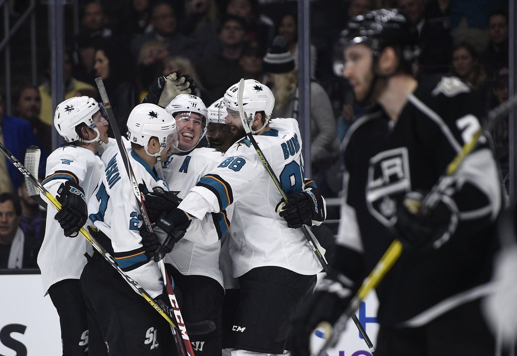 San Jose nasypalo rivalovi z Los Angeles tři branky hned v první třetině