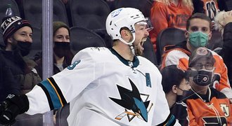 Hertlova zpověď o hattricku, Voráčkovi i vzteku na NHL: Jsme jen jejich loutky