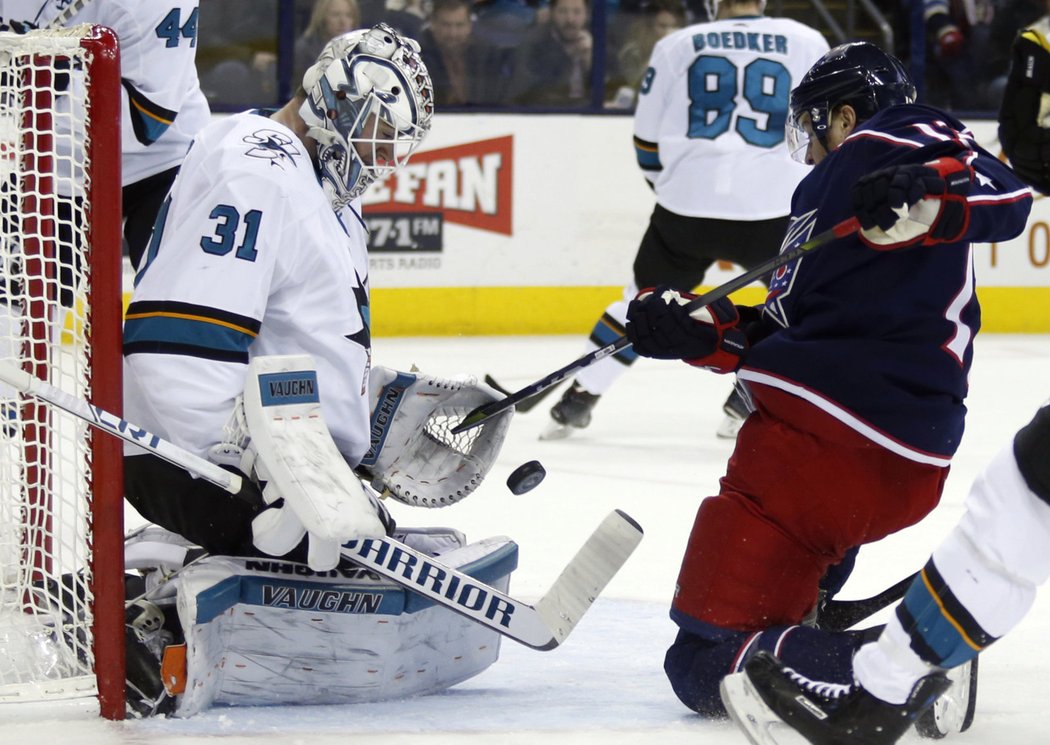 Martin Jones chytil celkem 28 střeleckých pokusů Columbusu