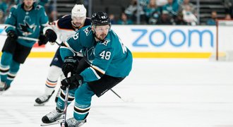 NHL v Praze potvrzena, hvězdou akce Hertl. San Jose vyzve Nashville