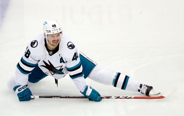 Tomáš Hertl se chystá už na svoji 11. sezonu v San Jose, poslední ročníky ale končil bez play off Tomáš Hertl se chystá už na svoji 11. sezonu v San Jose, poslední ročníky ale končil bez play off