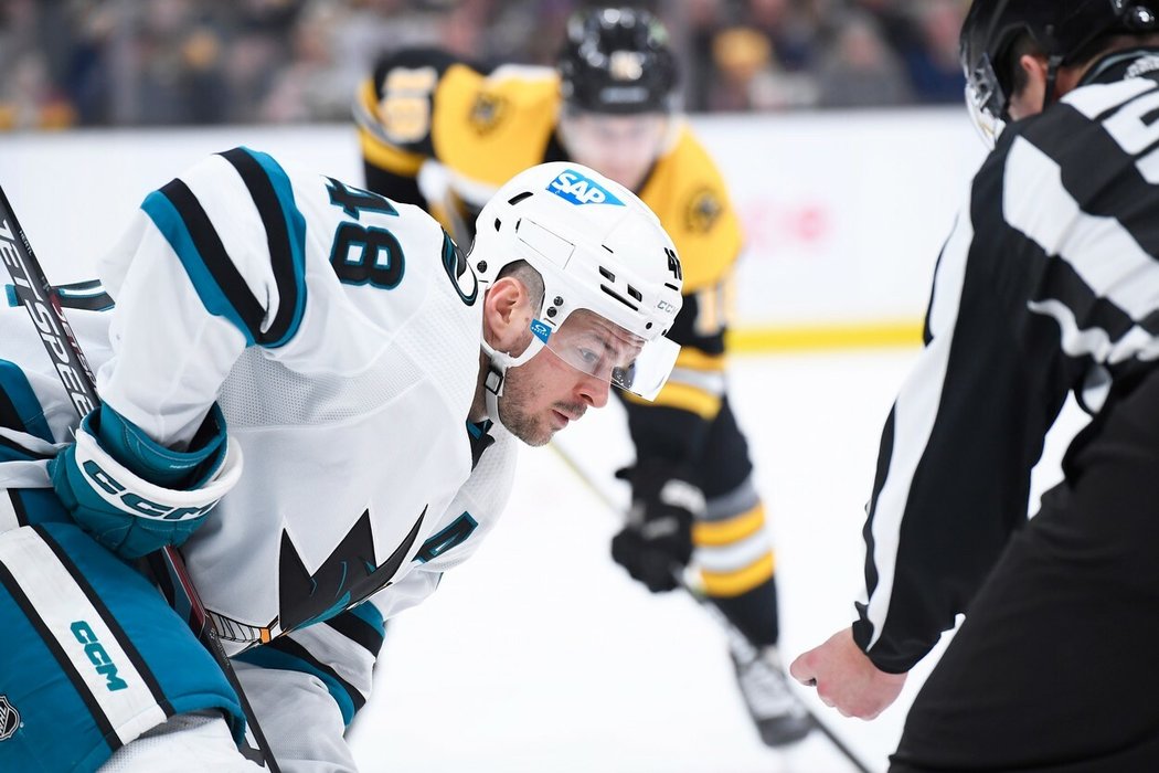 Tomáš Hertl by v NHL rád znovu zažil týmový úspěch, ovšem velice ho láká i domácí mistrovství světa