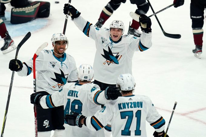 Hertl dal znovu gól, ale Sharks prohráli. Zadina dvakrát přihrával Hertl dal znovu gól, ale Sharks prohráli. Zadina dvakrát přihrával