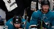 Zklamaní hokejisté San Jose po domácí prohře se St. Louis v semifnálové sérii play off NHL