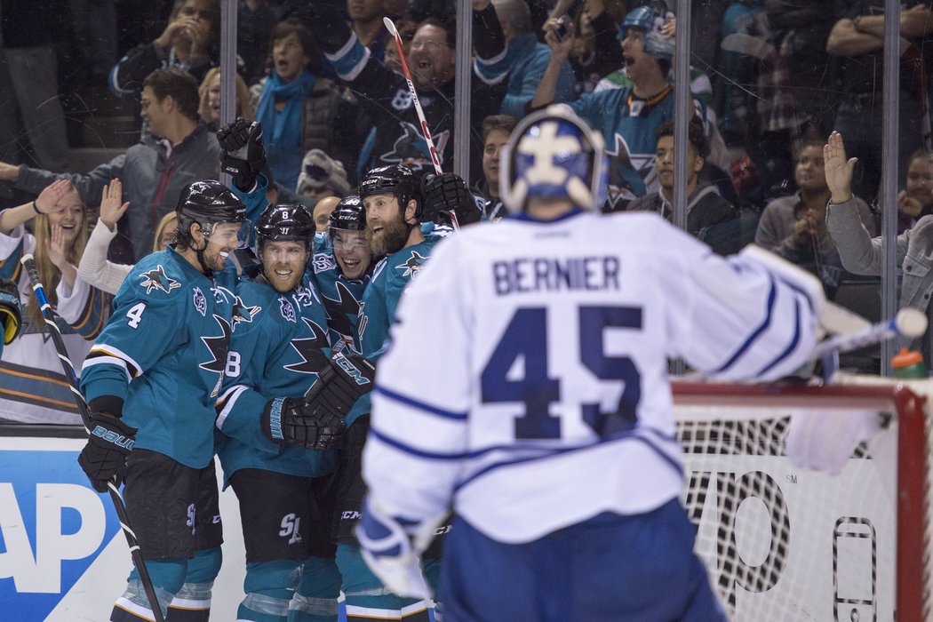 San Jose zničilo díky třem kanadským bodům Tomáše Hertla Toronto 7:0