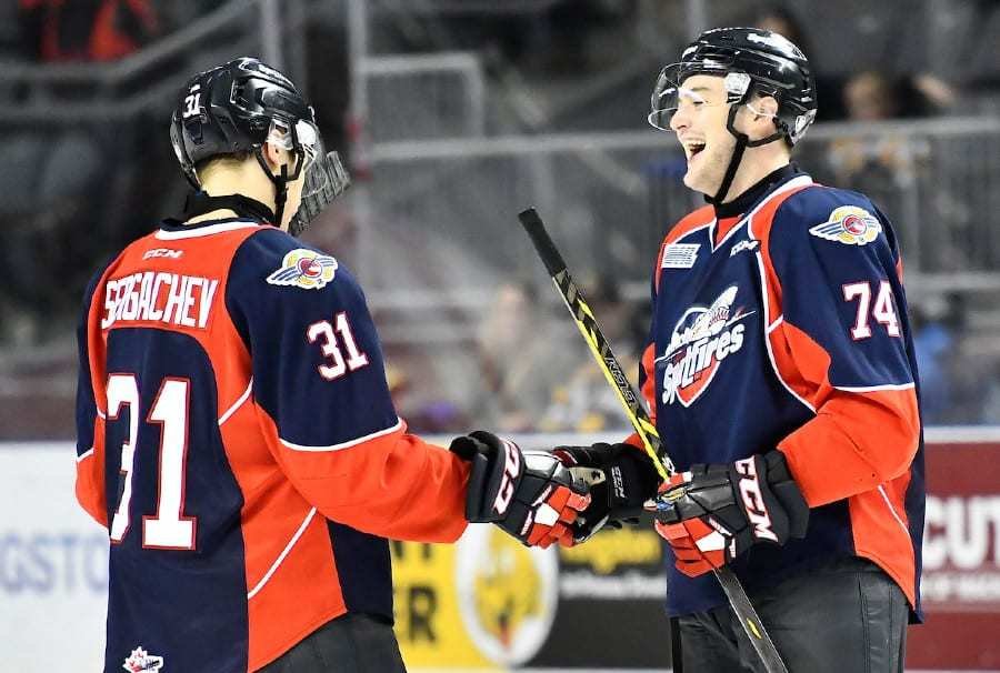 Sean Day získal se spoluhráči z Windsoru Spitfires i ceněný Memorial Cup.