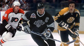 NEJ výměny v historii NHL. Prodej hokejového boha a Lindrosův truc